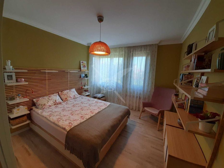 Продава се Тристаен апартамент в Черноморец - 94 кв.м за 2203 €/кв.м - Снимка #3