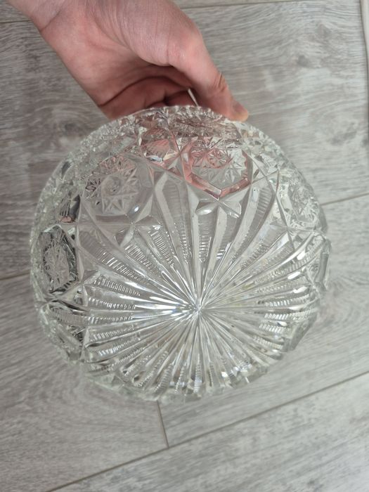 Хрустальная ваза