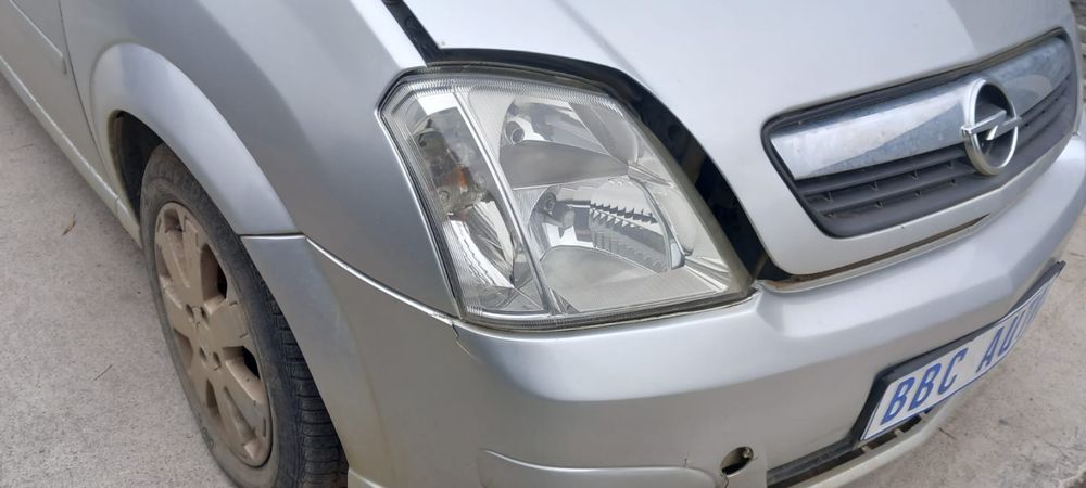 Far Opel Meriva A D.