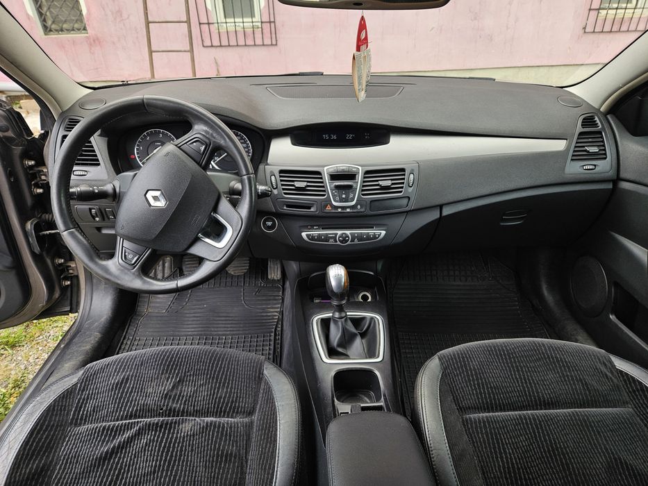 Renault Laguna 3 2.0 dCi 150 CP