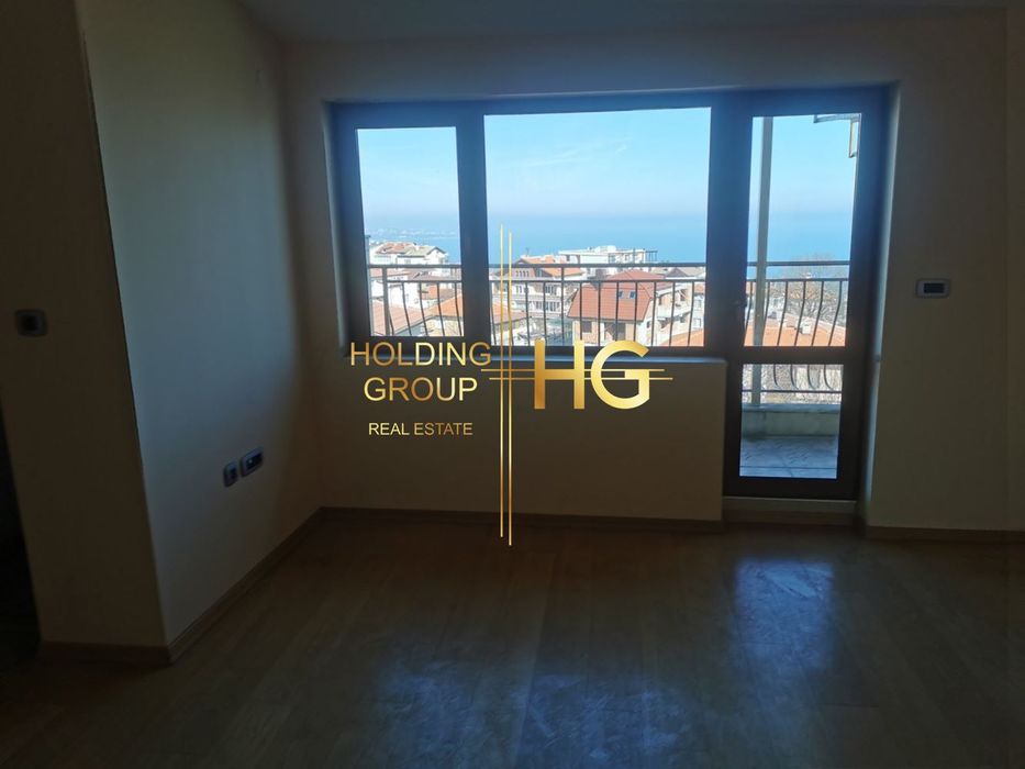 Продава се Тристаен апартамент в Варна, Галата - 158 кв.м за 1406 €/кв.м - Снимка #2