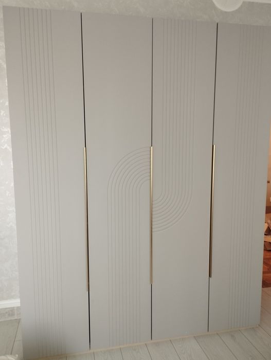 Сборка мебели...