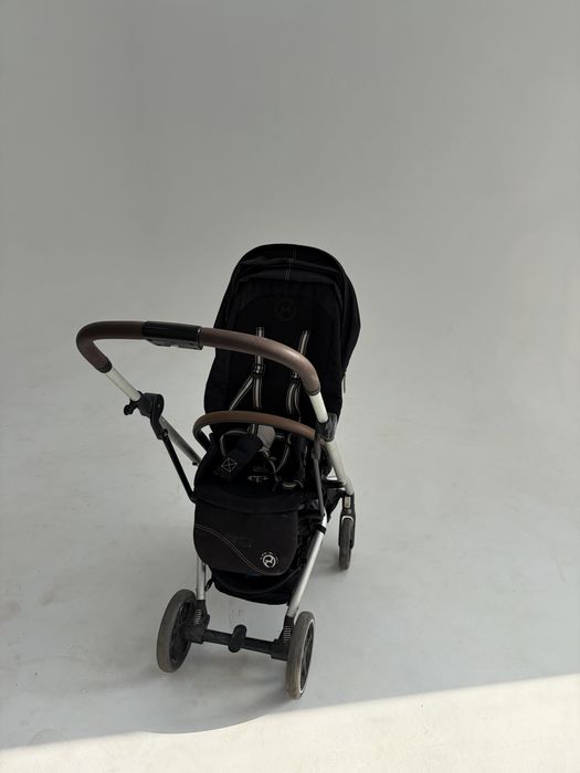 Продам коляску cybex