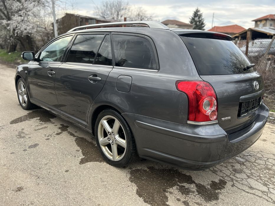 Тойота авенсис 2,2 д-кат 177кс на части/Toyota Avensis 2,2d-cat  177кс