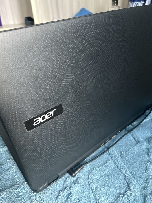 Офисный Ноутбок acer