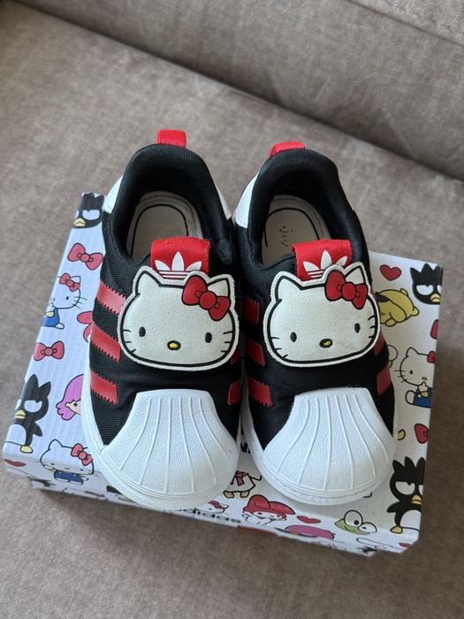 Продам спортивные мокасины для девочек