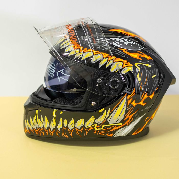 Каска за мотор , пистов , скутер , ел. тротинетка и др.