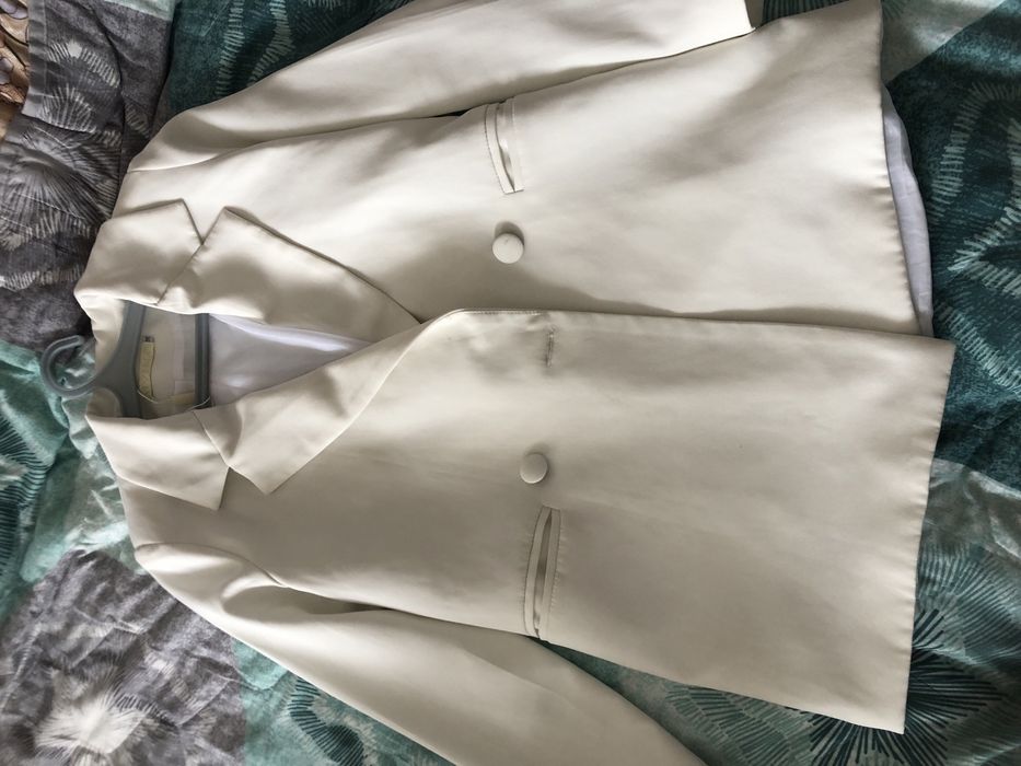 Пиджак ақ 38 размер