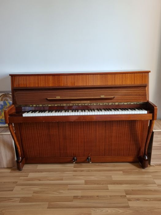Фортепиано Alexander Herrmann
