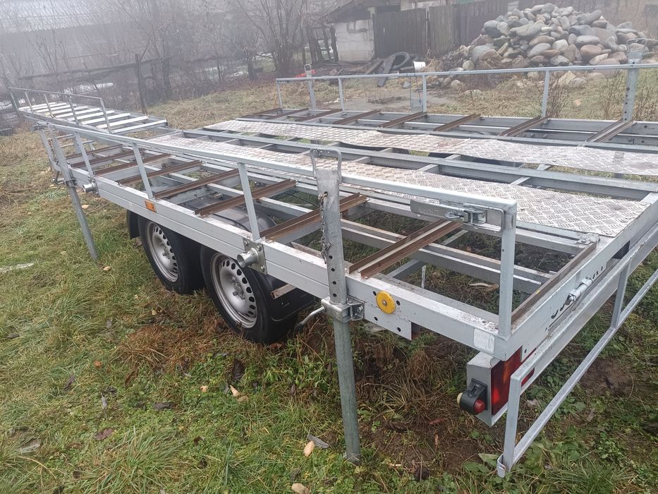 Vând remorcă apicolă