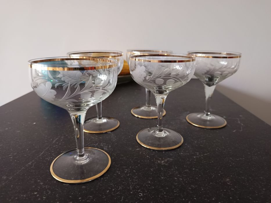 Изящни гравирани кристални чаши за шампанско & сет за вино