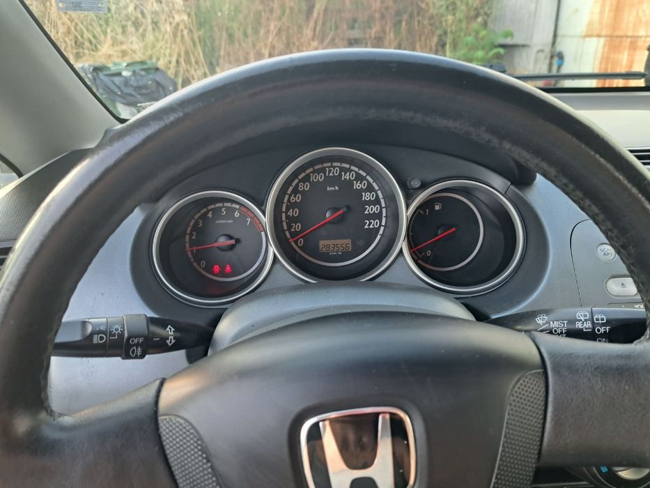 Honda jazz 1.2 бензин
