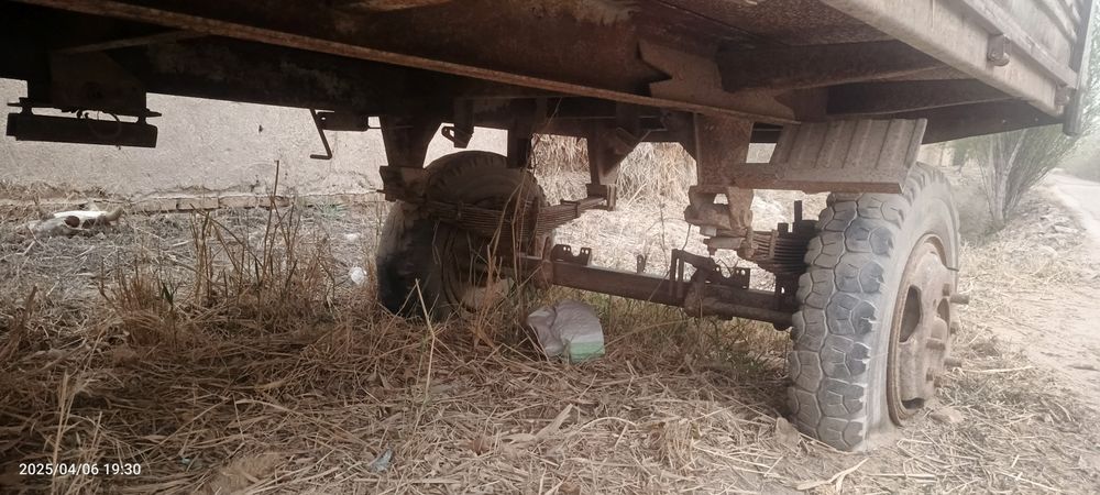 Прицеп .Tirkamali arava