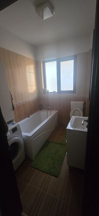 Inchiriez apartament 3 camere cu Parcare Apusului S6