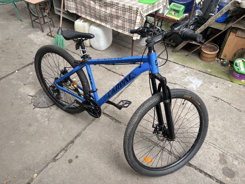 Biciclata carpat in stare foarte buna ,27,5 inch, cadru L, schimbatoarele shimano, pedalierul shimano