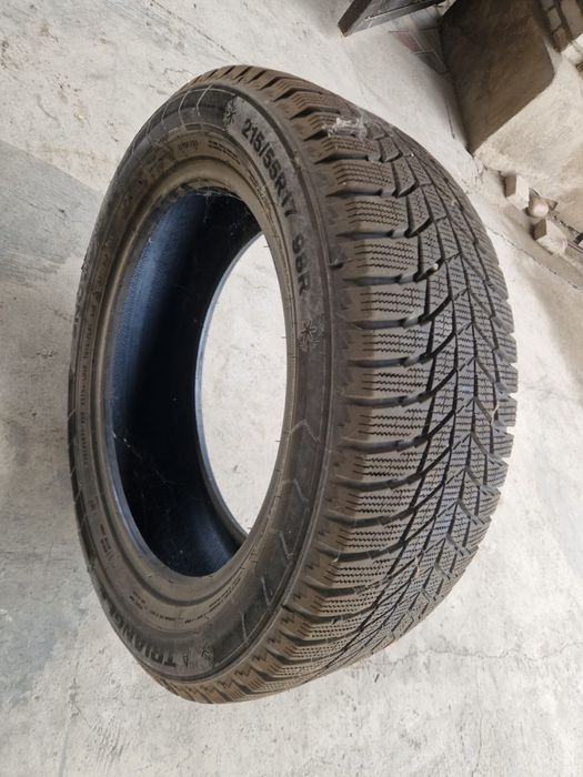 Triangle 215/55/17 зимний