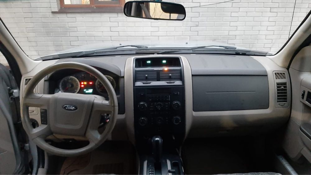 Ford Escape 2007 год