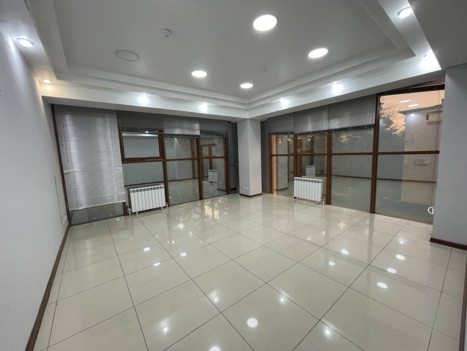 Ц-1 М Ашрафи | 170кв - нежилое помещение вдоль дороги Аренда