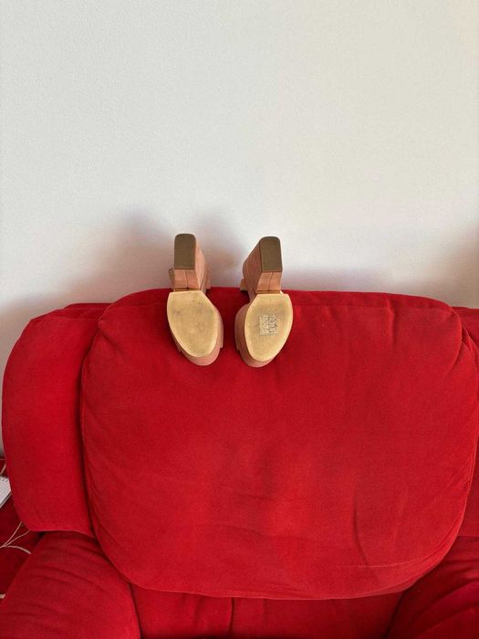 Vând sandale Michael Kors , mărimea 5(35) , foarte confortabile