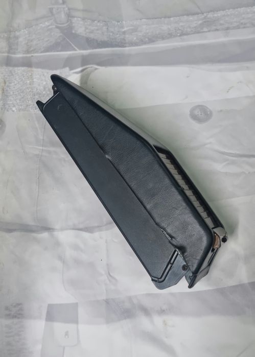 Продаю хлебницу,бар mercedes w 124 , 123