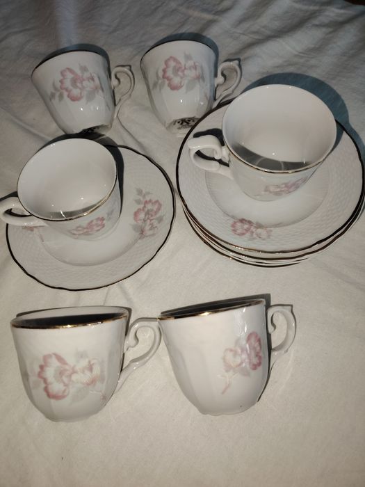 Cesti mici pentru espresso scurt