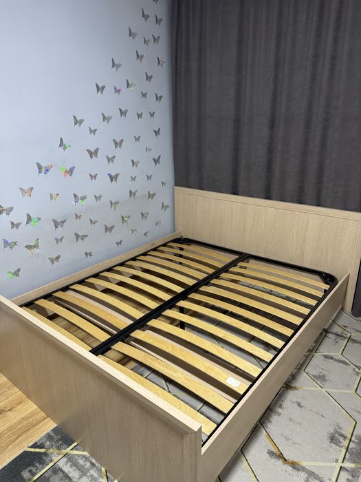 Кровать 160*200 с матрасом