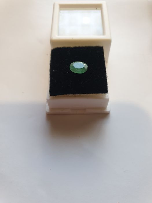 Естествени скъпоценни камъни