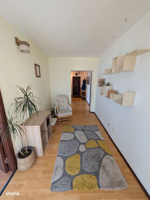 Apartamant, 3 camere, 2 bai, terasa