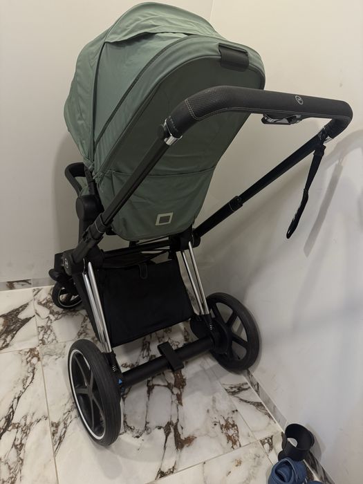 Cybex E- Priam 4 (Пълен комплект+аксесоари) (1900лв само шаси)