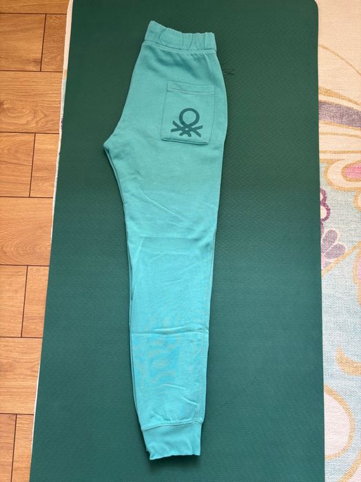 Долнище анцуг Benetton, 15€