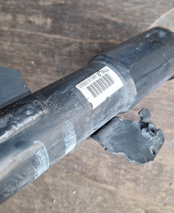 Амортизаторы камри 40-45