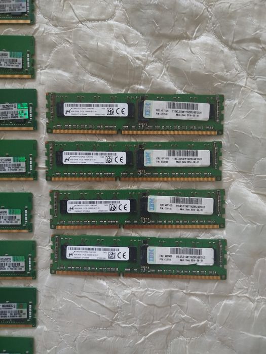 Лот от 8GB/4GB DDR4/DDR3  Сървърна рам памет