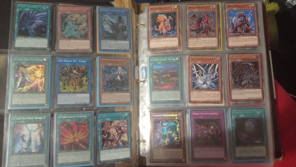 Yu-Gi-Oh cards, Югио карти
