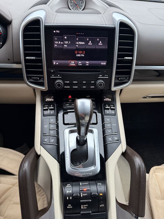 PORSCHE Cayenne 2017 — imagine 4