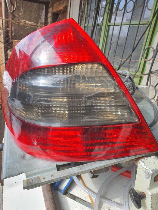Заден ляв стоп за Mercedes w211 E klass