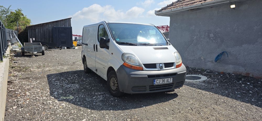 Vând Renault trafic din 2005 cu A.C. functional