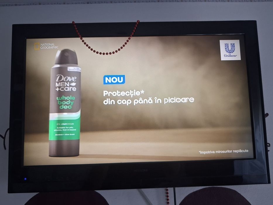 Tv led Hitachi diagonala 80 cm,nu este smart.