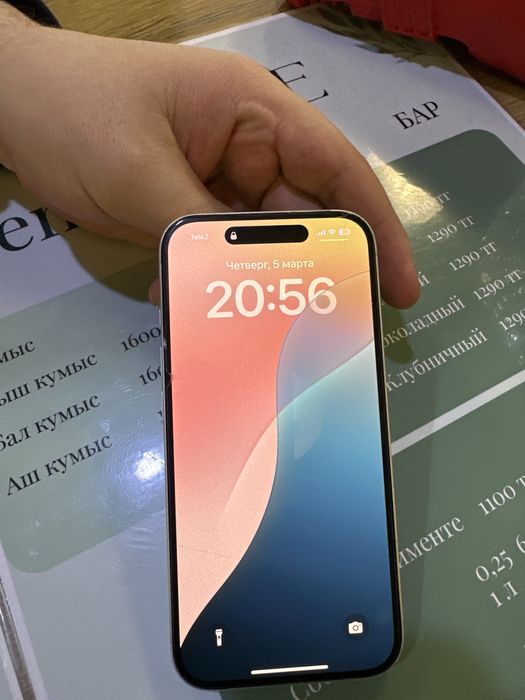 Iphon 16,память 128гб