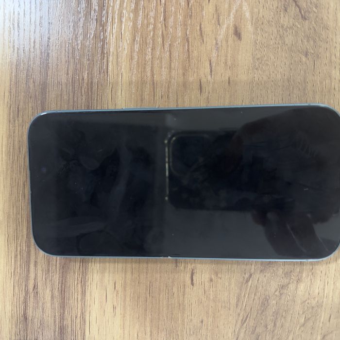 Продается Iphone 16