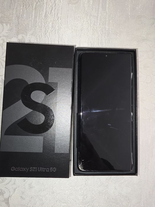 Продавам  Samsung Galaxy s21 Ultra