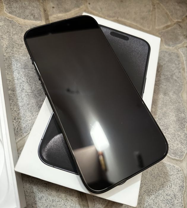 iPhone 15 Pro Bat 100%