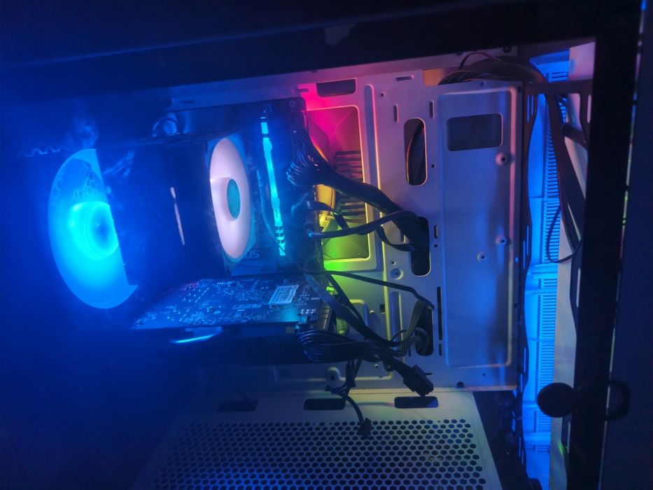 уйин иш   уй шароити  учун хам Кулай компютер сотилади