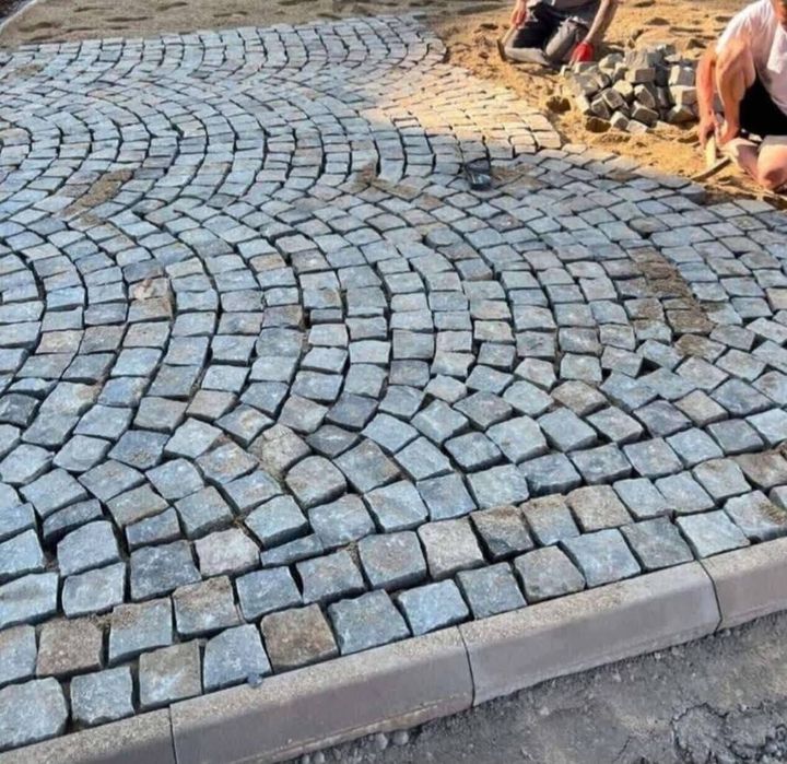 Piatra cubică andezit