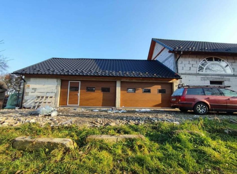 Usi de garaj/ usi secționale/ usi tip rulou/ usa industriala