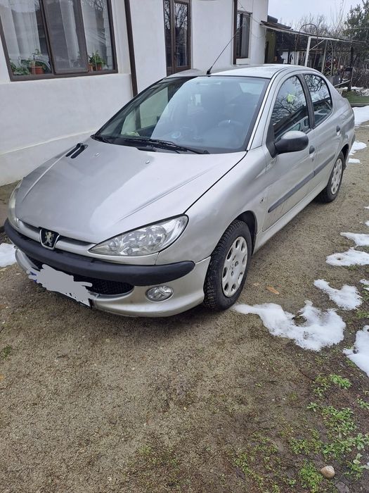 Peugeot 206 sedane (varianta lunga cu portbagaj)