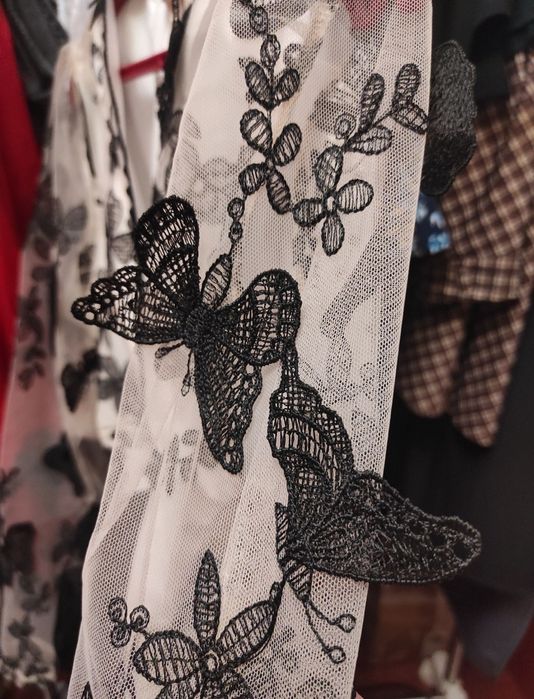 блузка белая праздничная