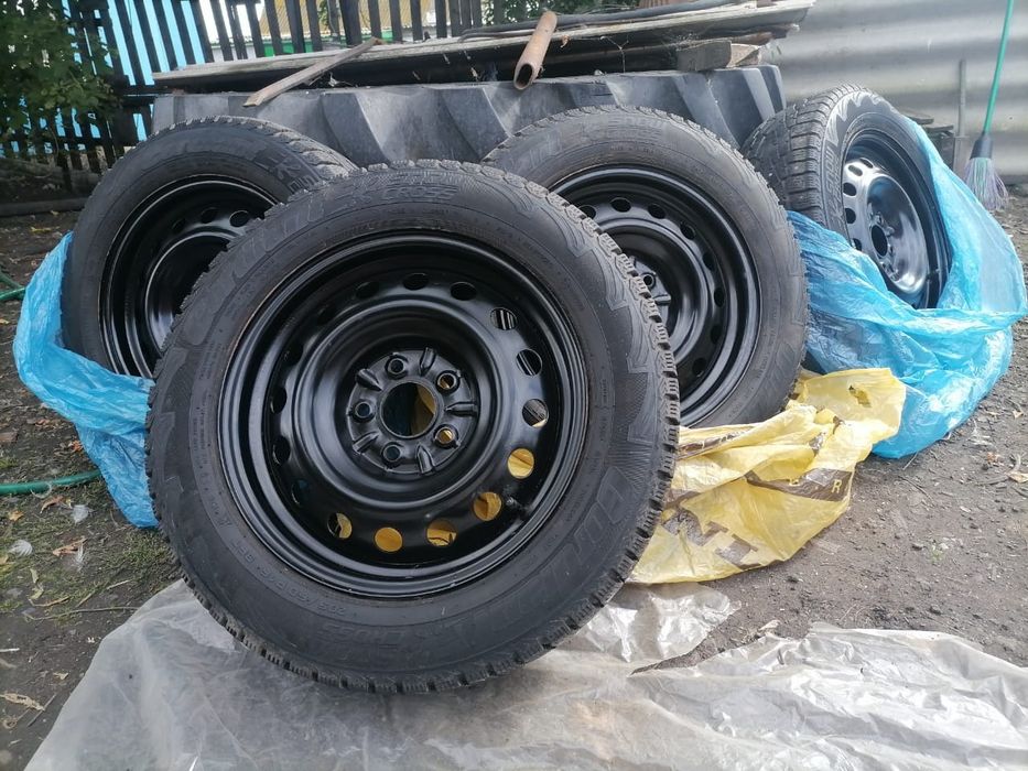 Продам диски с шинами