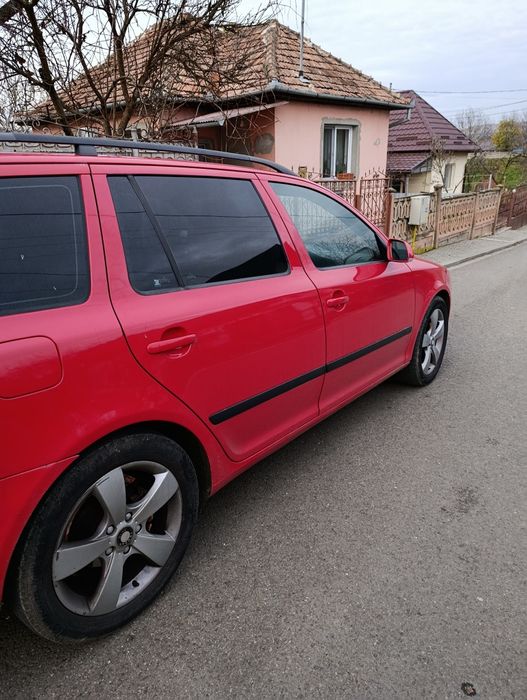 Vând sau schimb cu t5 cu 9 locuri