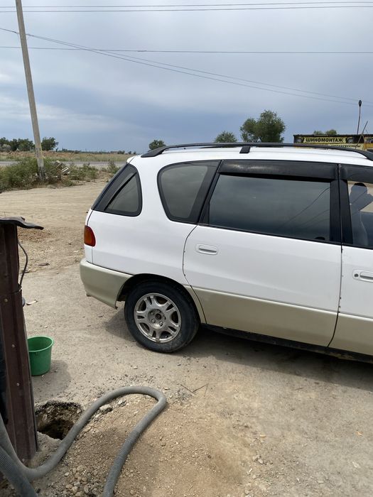 Продам машину в хорошем состояние