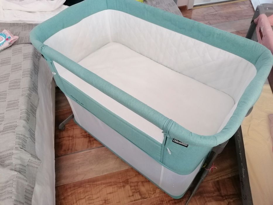 Бебешка кошара next to me chipolino
